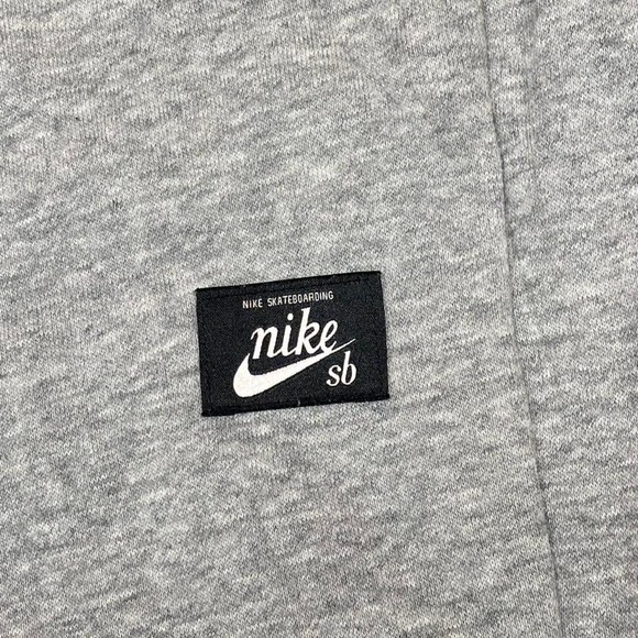 Grey Nike SB crewneck sweatshirt Y2K size M - Picture 4 of 7